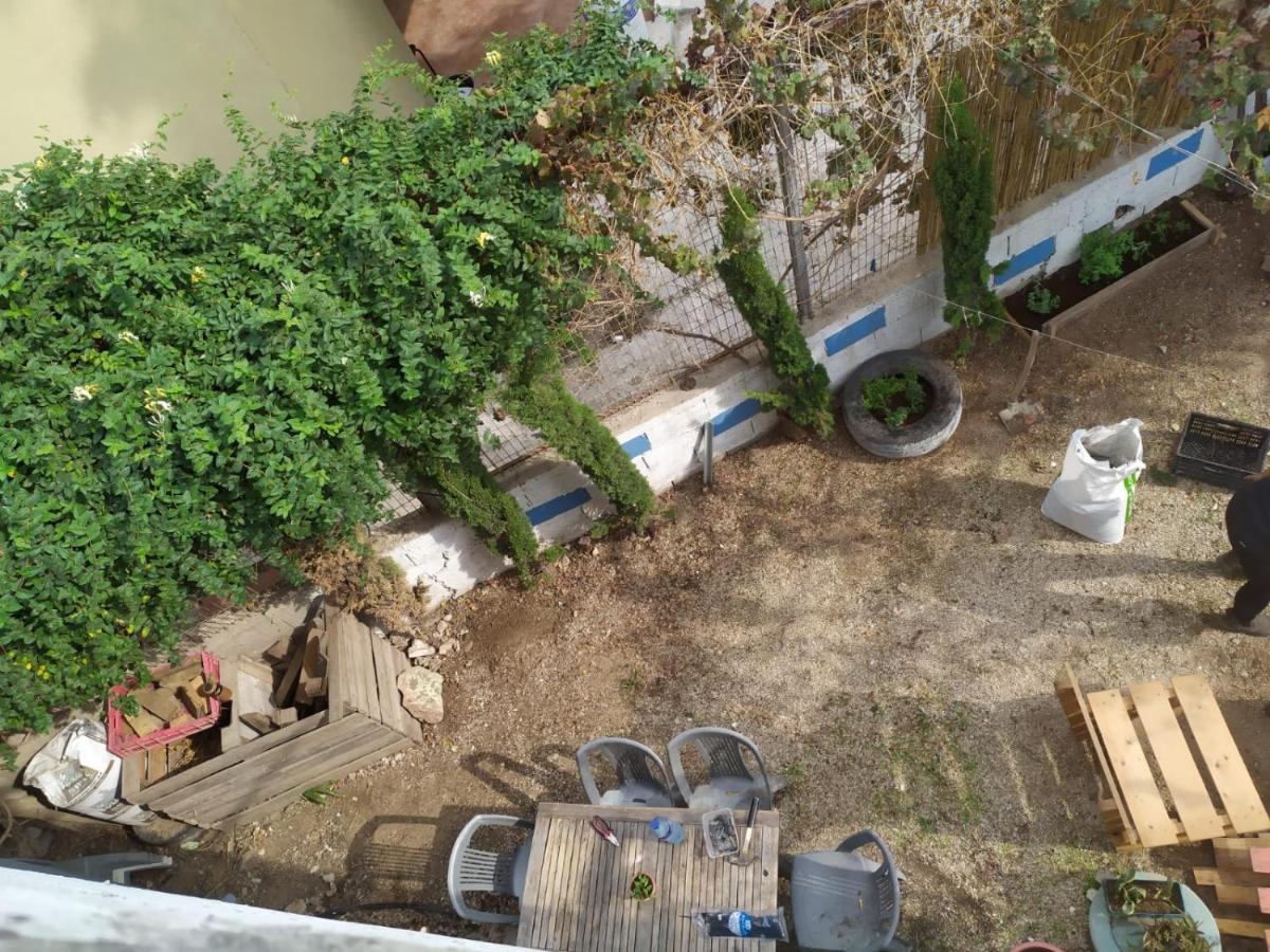 Juha's - Zarqa Bay Hostel
